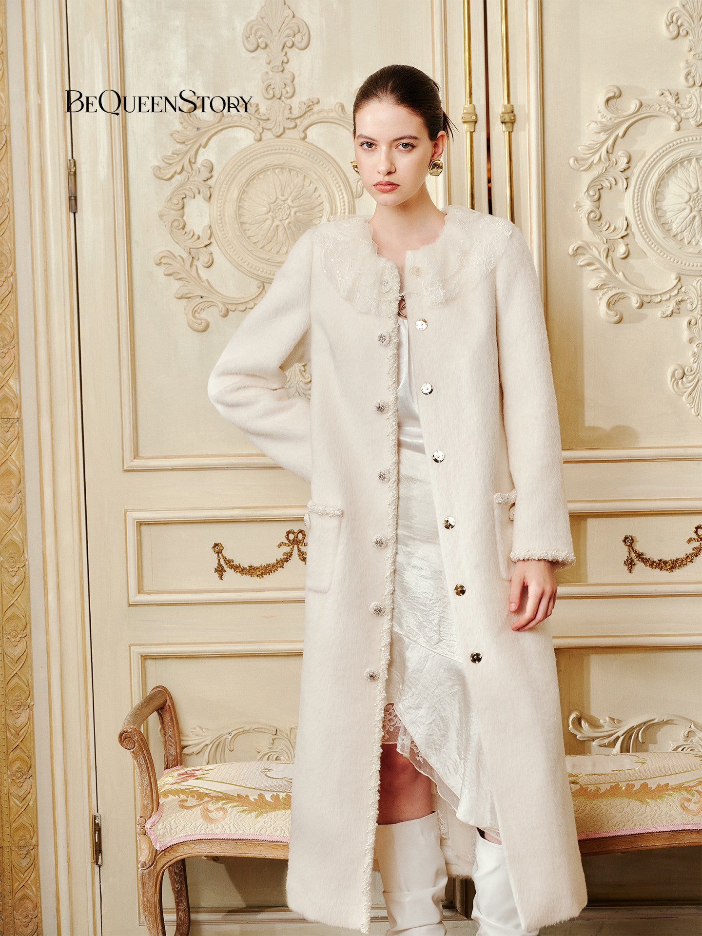 Elegant Lace Collar Wool Blend Coat