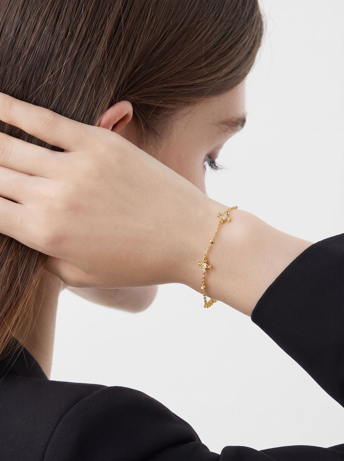 Dainty Gold Cubic Zirconia Bracelet