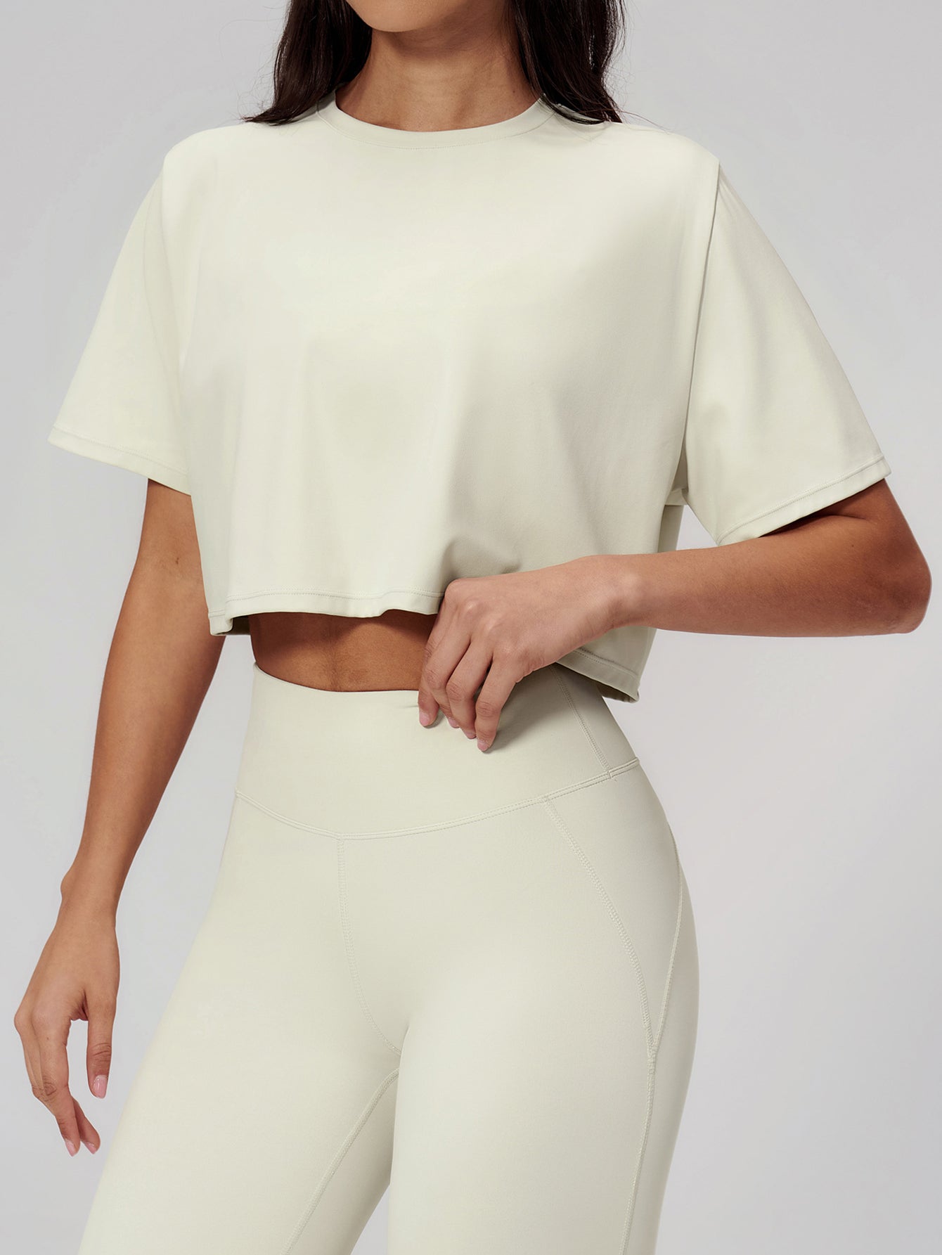 Seamless Buttery Soft Crop Yoga Tee