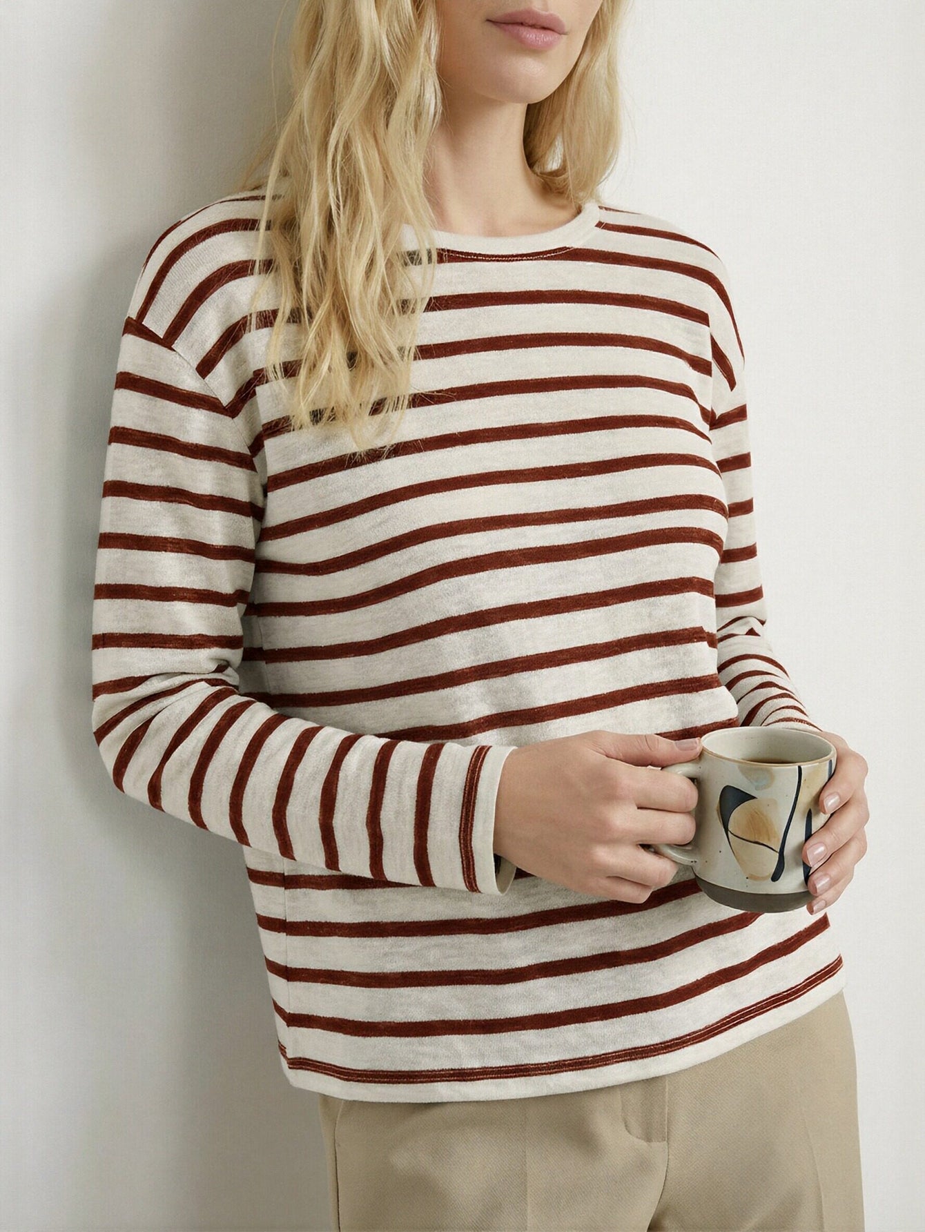 Roud Neck Lon Sleeves Relaxed Fit Casual Top