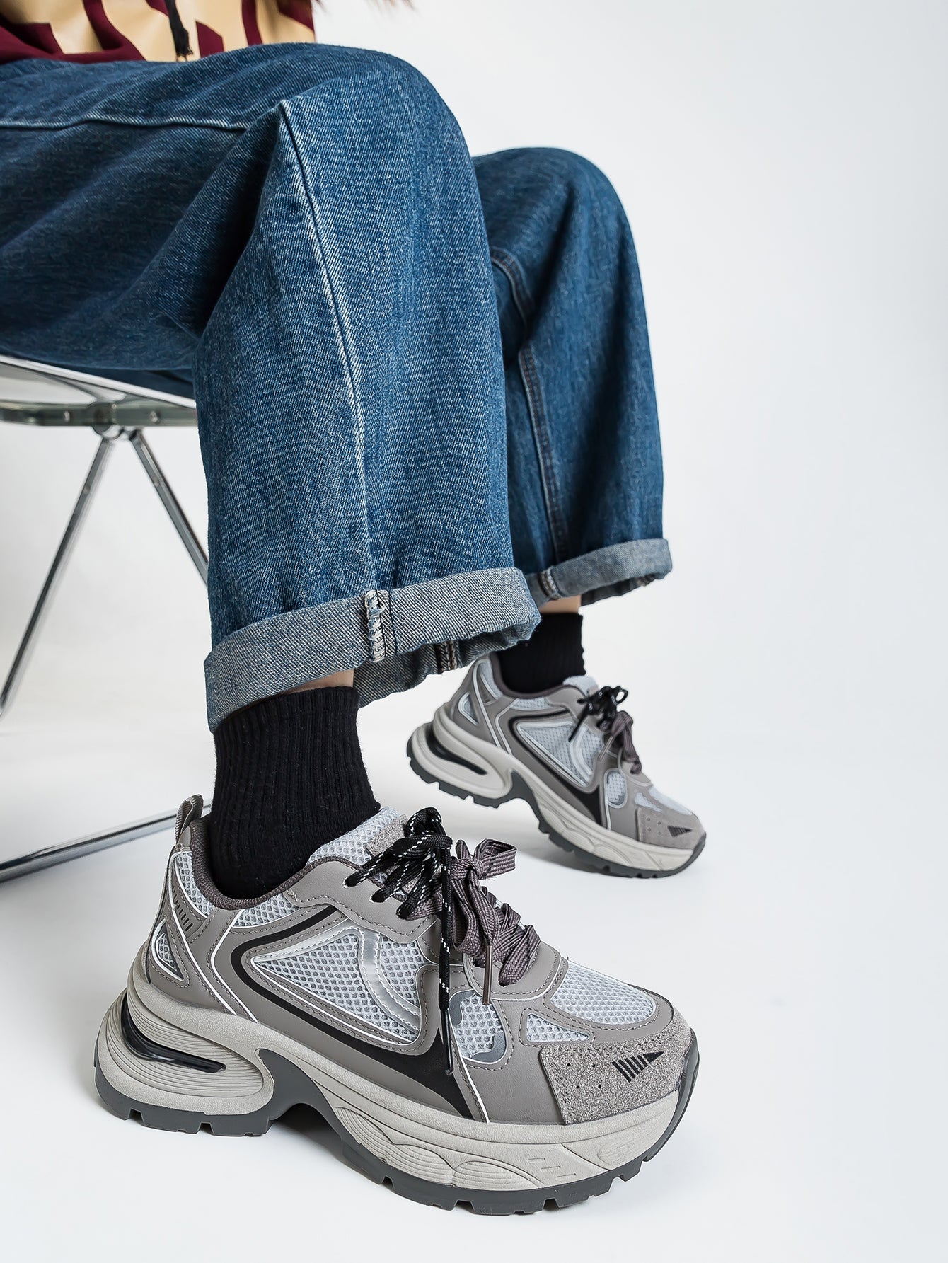 Mesh Upper Chunky Sole Vintage Sneakers