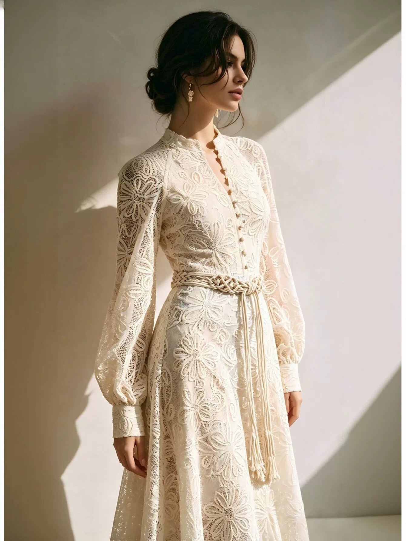 Elegant Floral Lace Long Sleeve Dress
