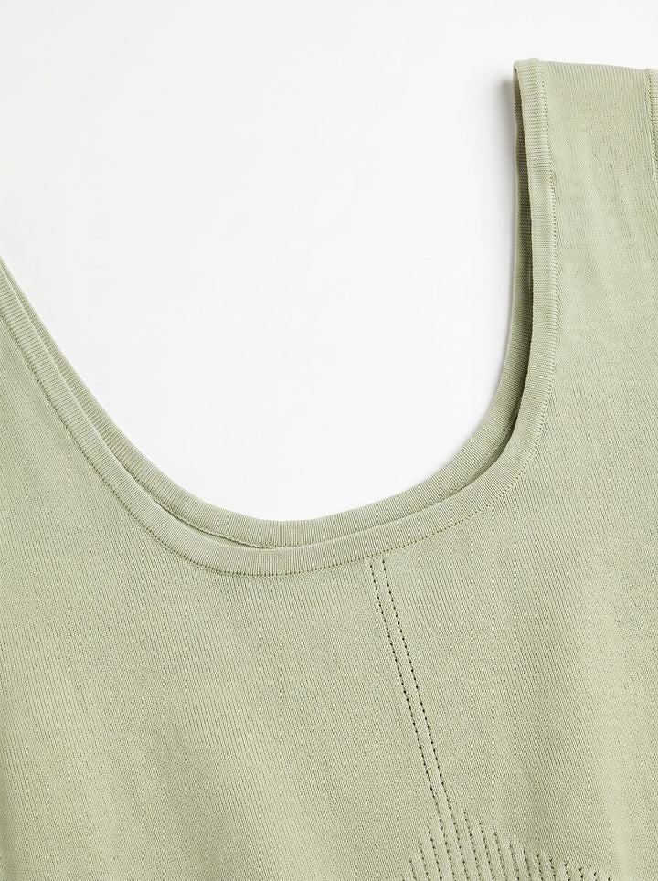 Seamless Ribbed Scoop Neck Workout Tank