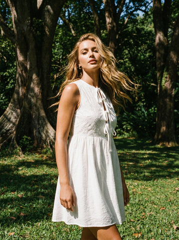 Sleeveless Tie-Front Eyelet Casual Day Dress-White